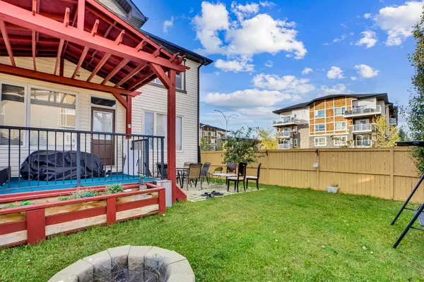 Calgary, AB T3N 0G4,182 Skyview ranch ST Northeast