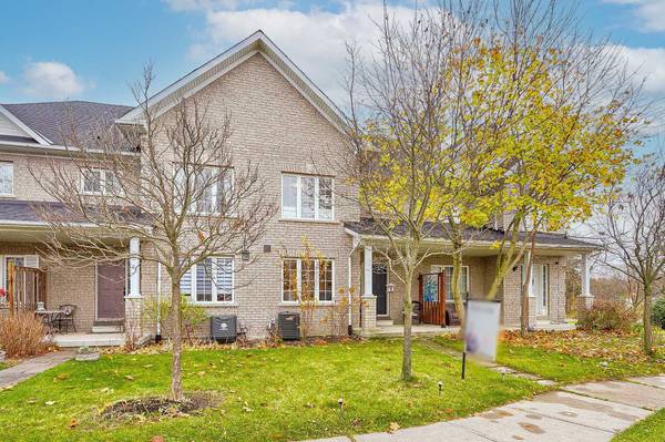 483 Jim Barber CT, Newmarket, ON L3Y 9E6