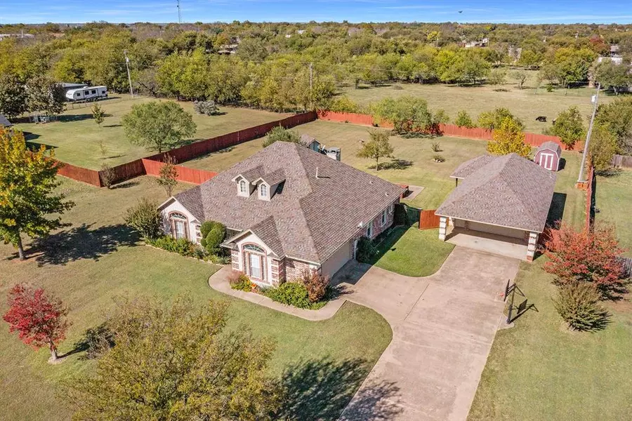 507 Echols Court, Rio Vista, TX 76093