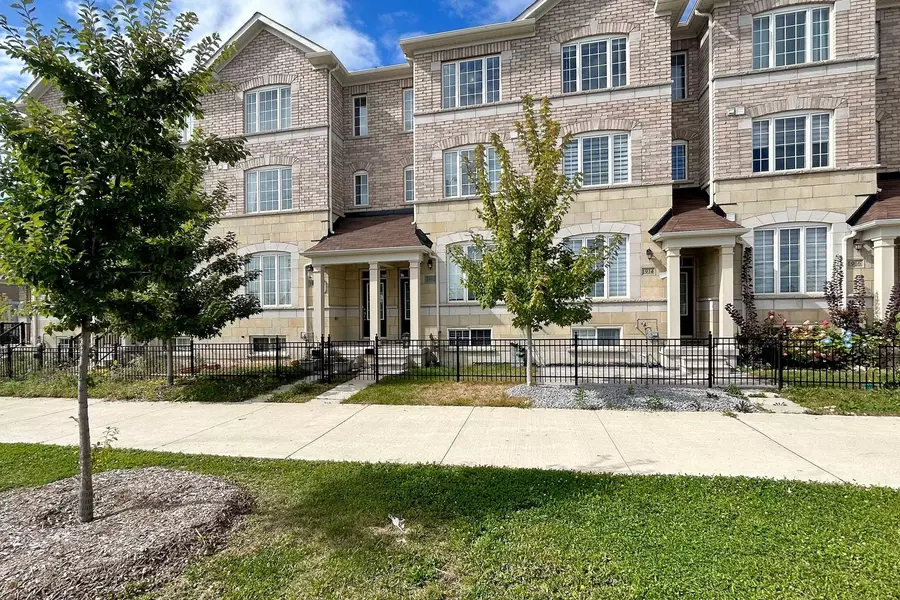 1912 Donald Cousens Pkwy, Markham, ON L6B 1M4