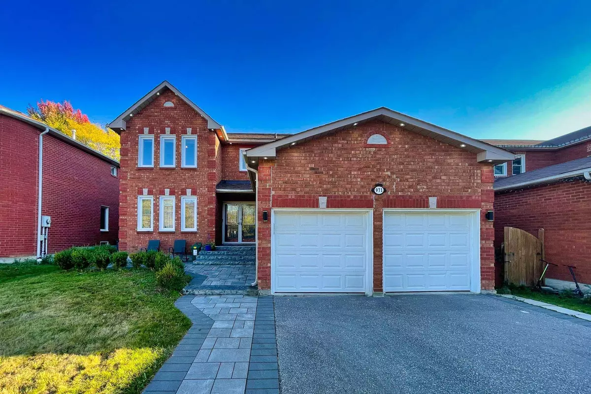 Oshawa, ON L1K 2H3,971 Thimbleberry CIR