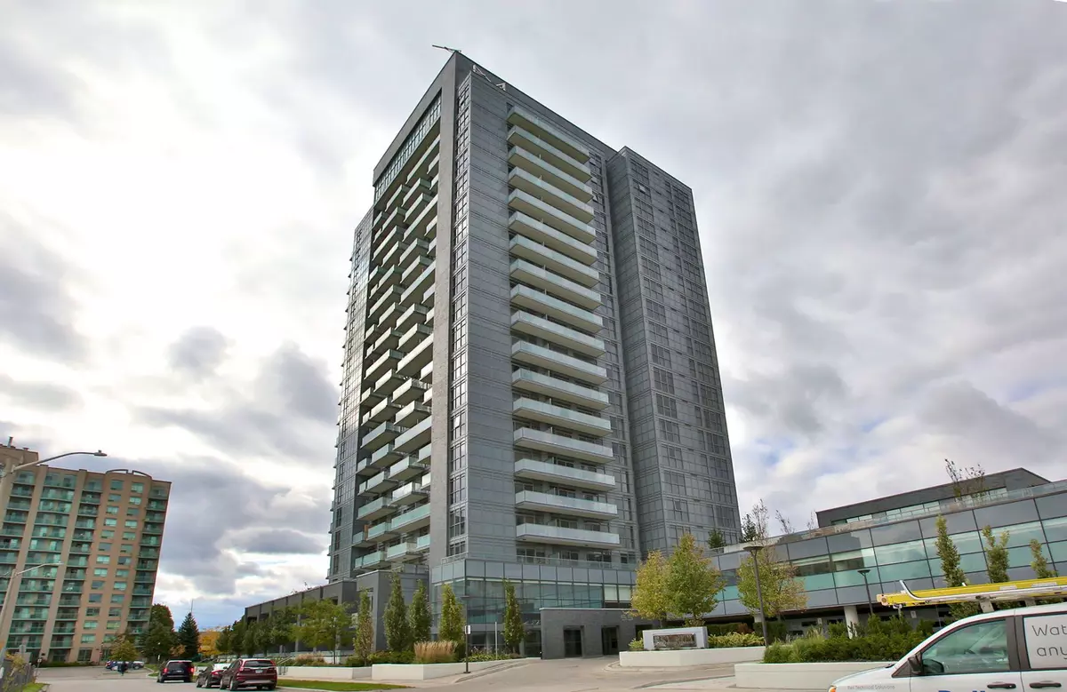 Richmond Hill, ON L4B 0E8,55 Oneida CRES #302