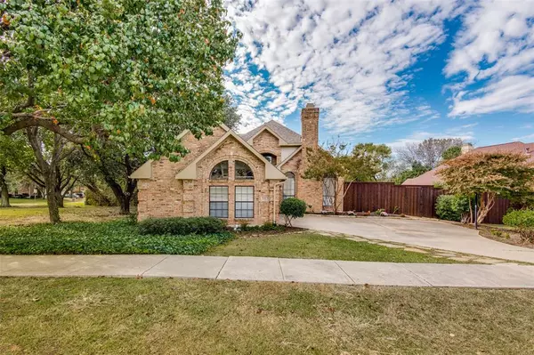 3803 Antioch Circle, Carrollton, TX 75007