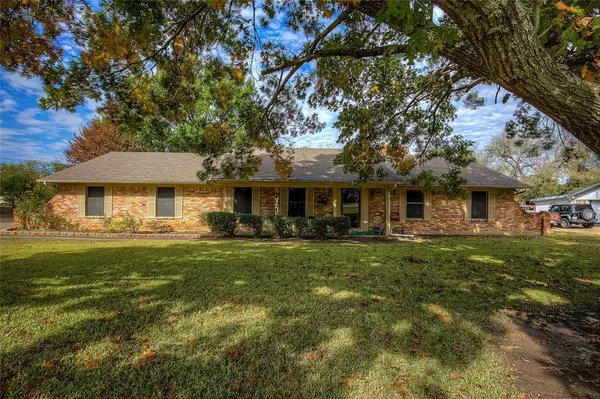 707 May Road, Seagoville, TX 75159