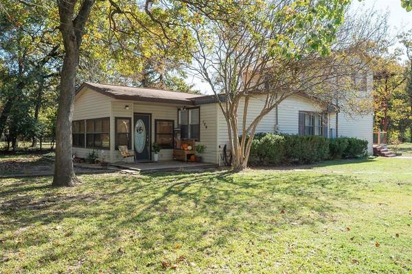 120 Albany Drive, Mabank, TX 75156