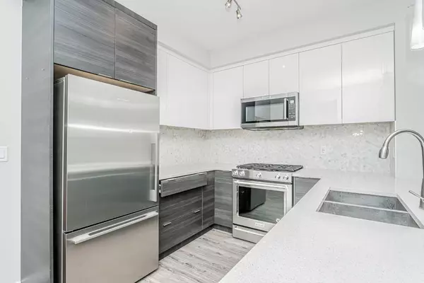 Calgary, AB T3E8A9,95 Burma Star RD SW #3109