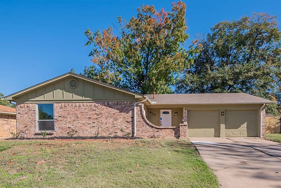 905 Kristin Court, Arlington, TX 76012