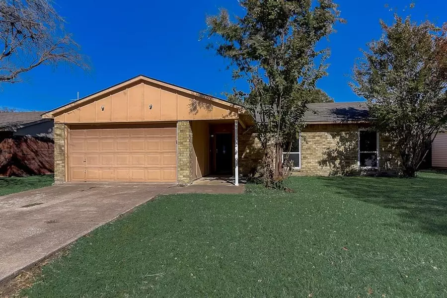 5209 Baker Drive, The Colony, TX 75056