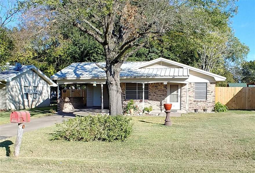 305 N Kuykendall, Quinlan, TX 75474