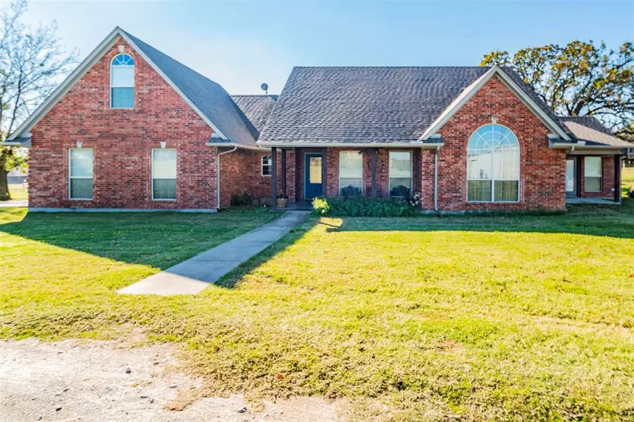 171 Meadow Brook Court, Springtown, TX 76082