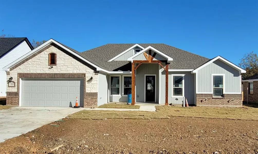 933 Cope Street, Mansfield, TX 76065