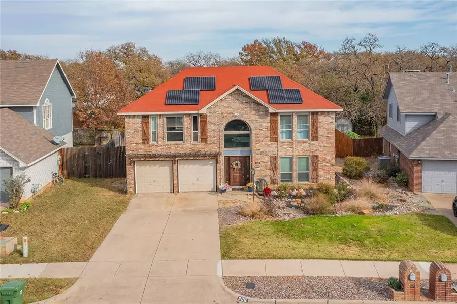 308 Creekside Drive, Hurst, TX 76053