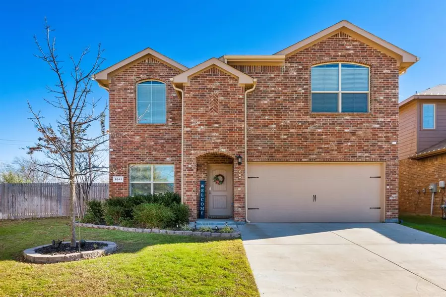 8041 Ballater Drive, Fort Worth, TX 76123