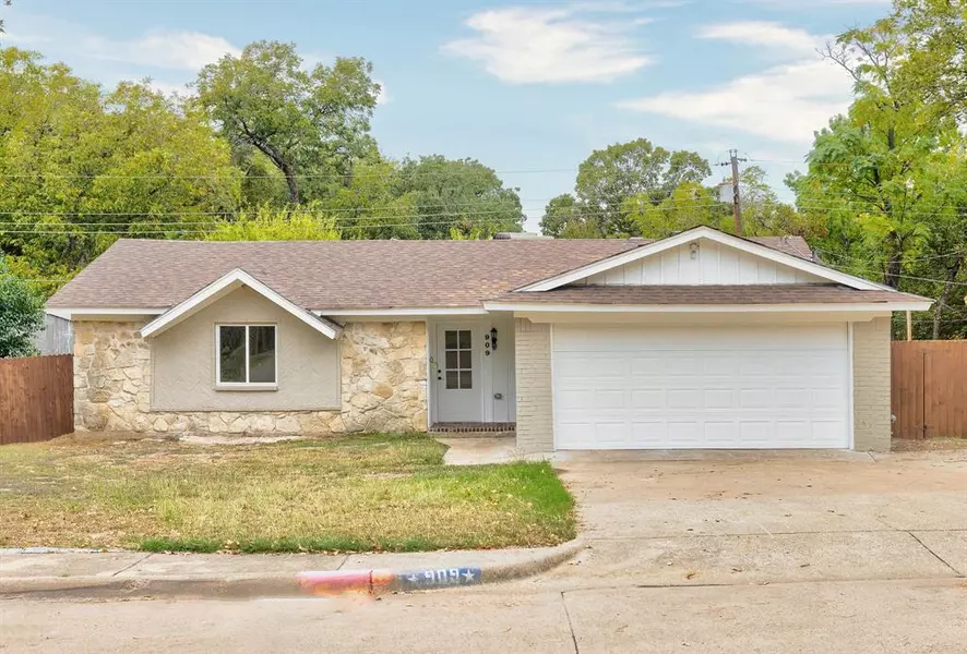 909 Bower Drive, Irving, TX 75061