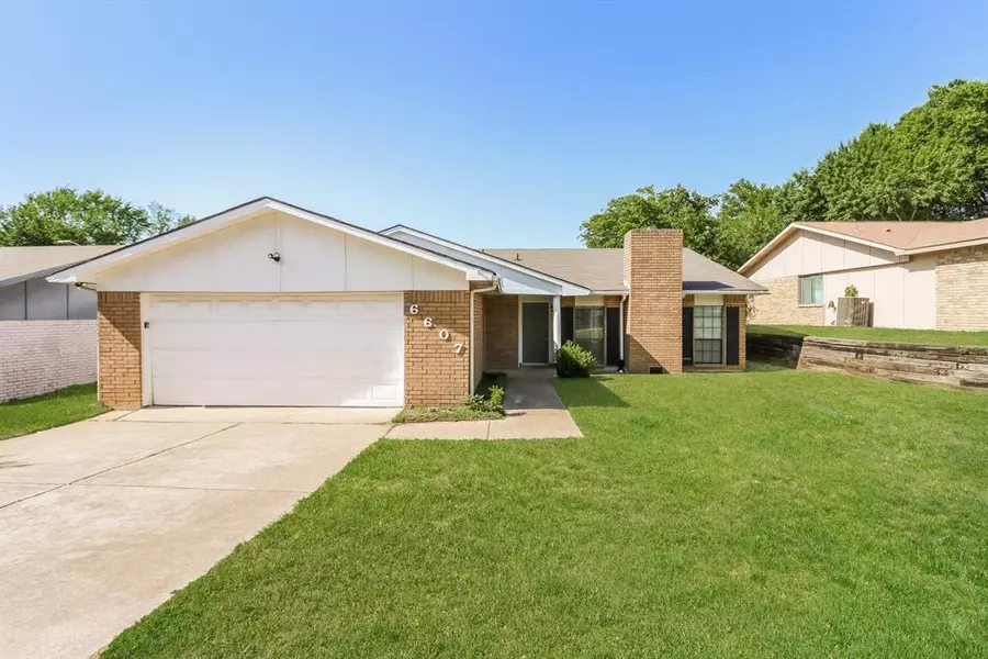 6607 Forestview Drive, Arlington, TX 76016