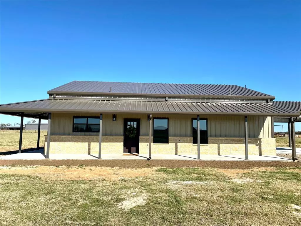 Stephenville, TX 76401,355 Meadow Bend Circle