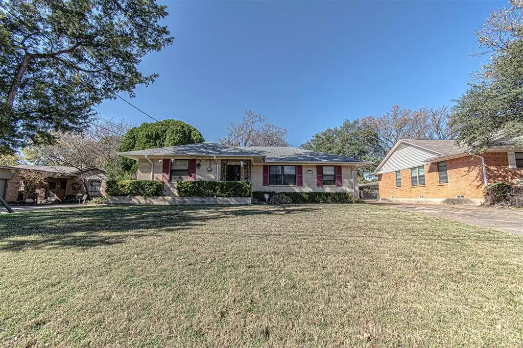 Dallas, TX 75228,9931 Coldwater Circle