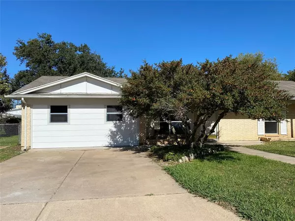 2003 SE 11th Street, Mineral Wells, TX 76067