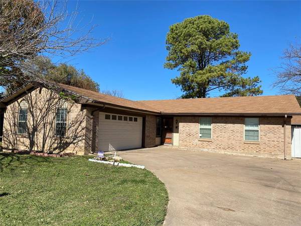 3401 NE 10th Street, Mineral Wells, TX 76067