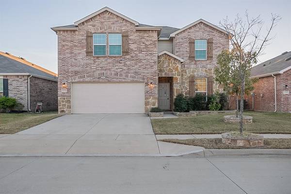 2324 Barzona Drive, Fort Worth, TX 76131