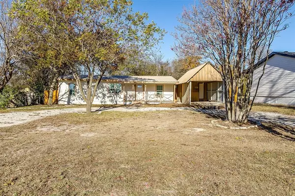 313 N Main Street, Godley, TX 76044