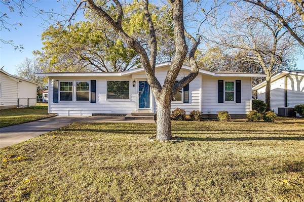 706 Odell Street, Cleburne, TX 76033