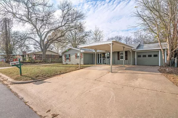 207 Dodson Street, Canton, TX 75103