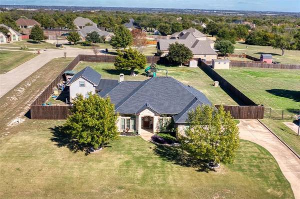 5051 Monroe Drive, Midlothian, TX 76065