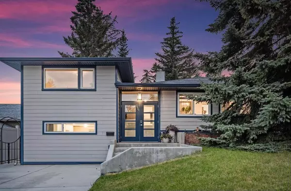 1123 14 ST Northwest, Calgary, AB T2Z 2S6