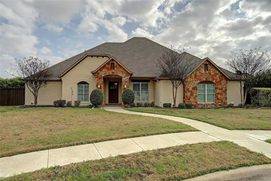 140 Mustang Creek Drive, Waxahachie, TX 75165