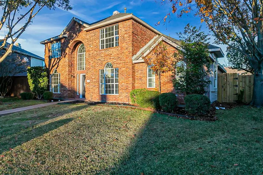 5210 Orlando Circle, Rowlett, TX 75088