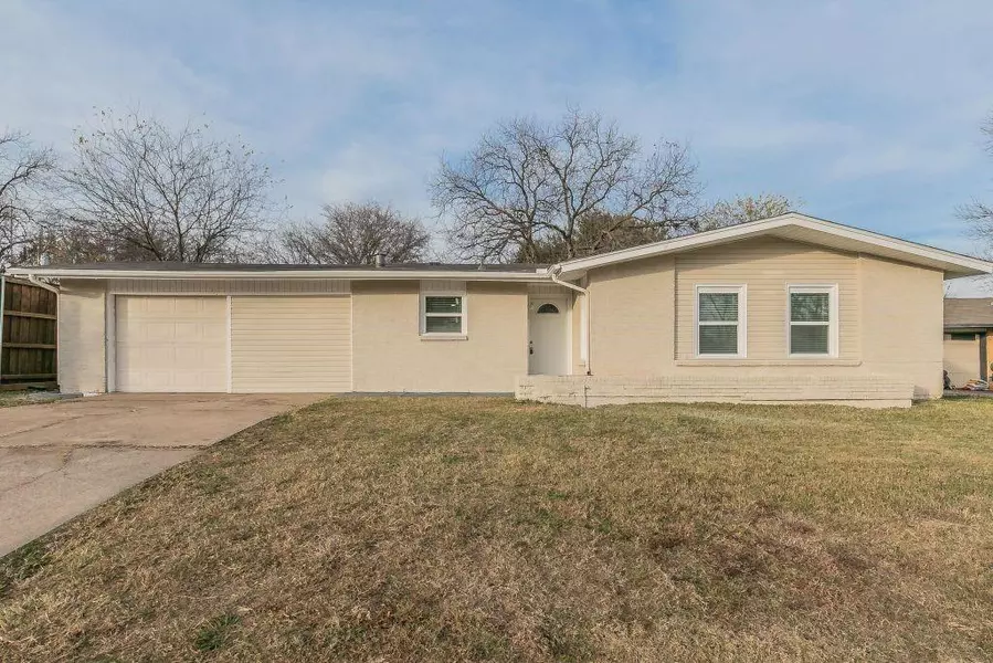 2209 Ridgeway Street, Arlington, TX 76010