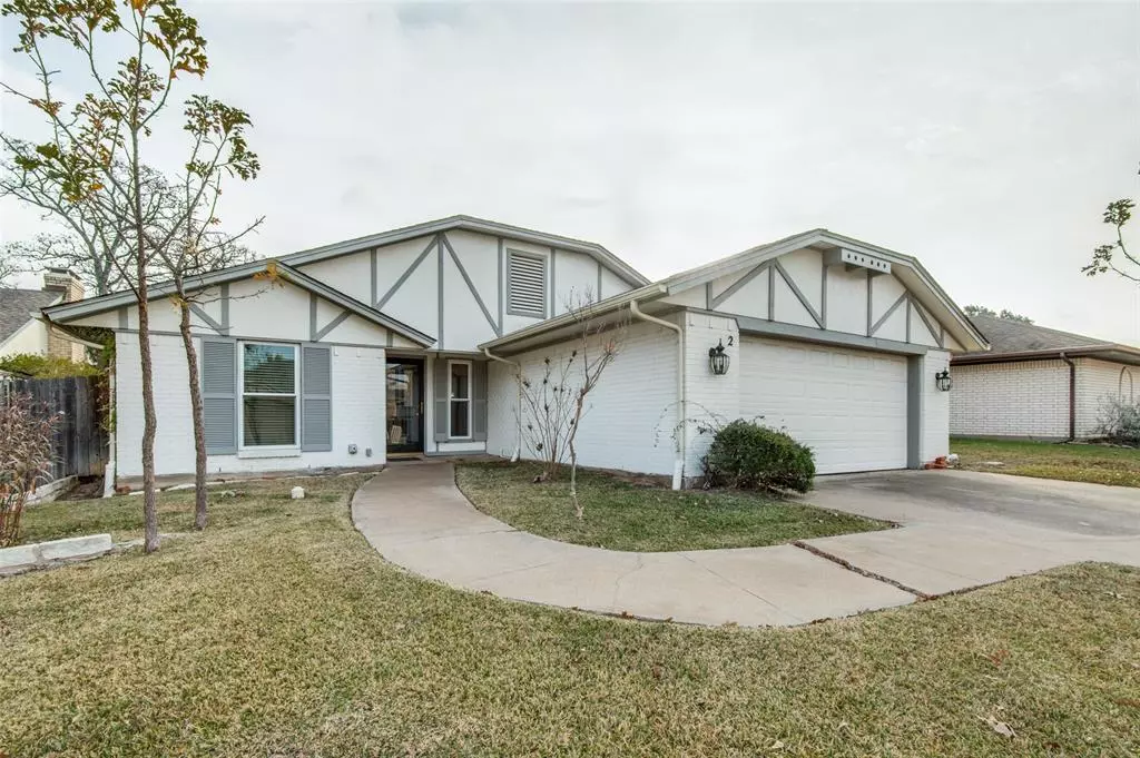 Pantego, TX 76013,2 Preston Trail Court