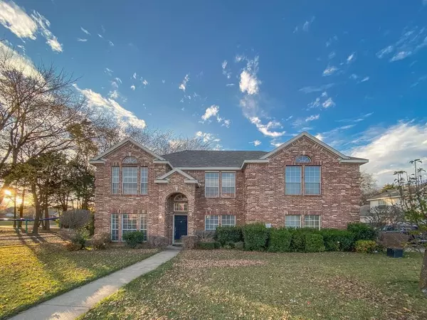 321 Laurel Springs S, Desoto, TX 75115