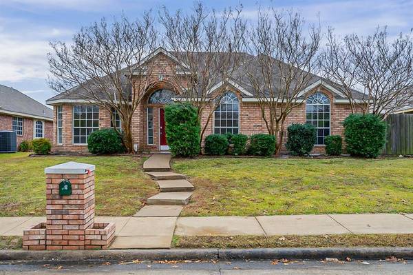 3124 Creek Crossing Road, Mesquite, TX 75181