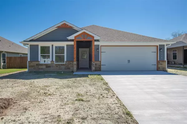 1508 Kennedy Street, Bonham, TX 75418