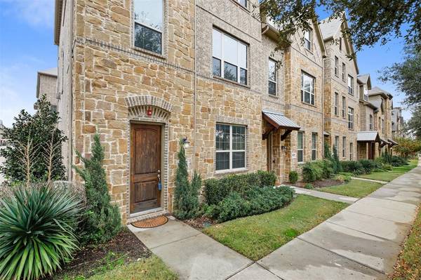 597 W Royal Lane, Irving, TX 75039