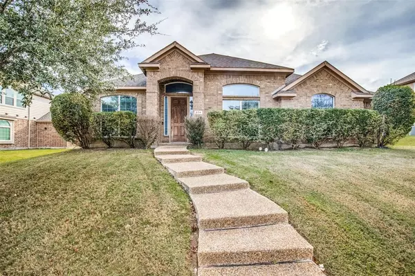 824 Trailwood Drive, Desoto, TX 75115