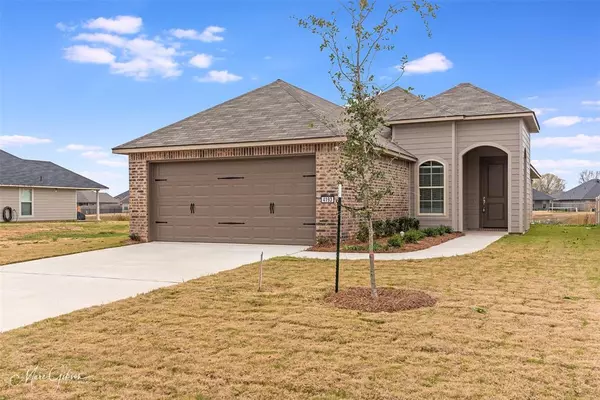 4193 Grassy Lake Drive, Bossier City, LA 71111