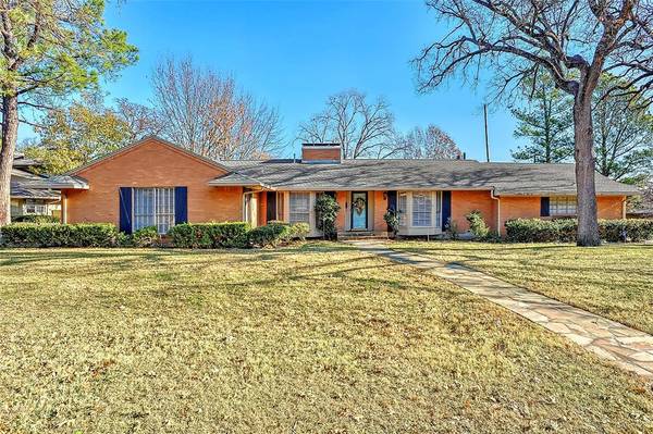 1421 W Mcgee Street, Sherman, TX 75092