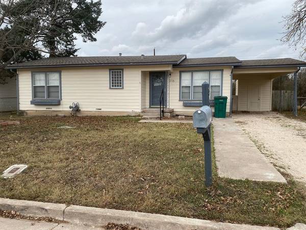 316 Avenue I, Lacy Lakeview, TX 76705