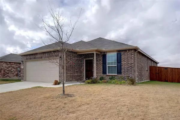 3305 Buck Avenue, Aubrey, TX 76227