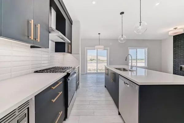 Calgary, AB T2X 4Y7,20 Walgrove PL SE