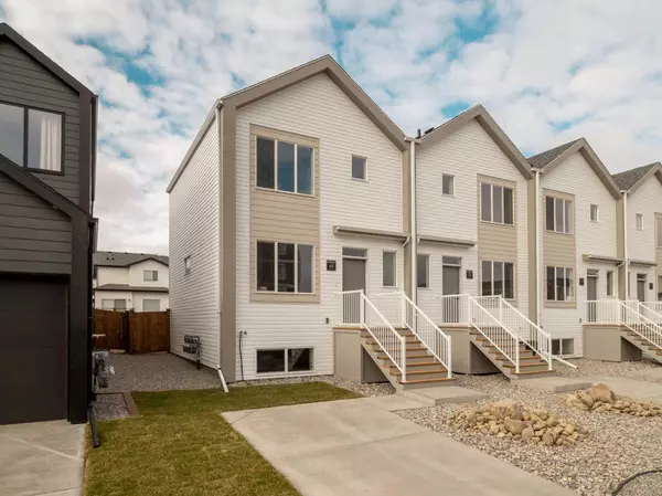 40 Blackwolf LN North, Lethbridge, AB T1H7J2