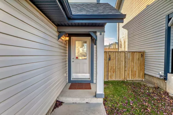 Calgary, AB T3K0G3,316 Panora Close Northwest