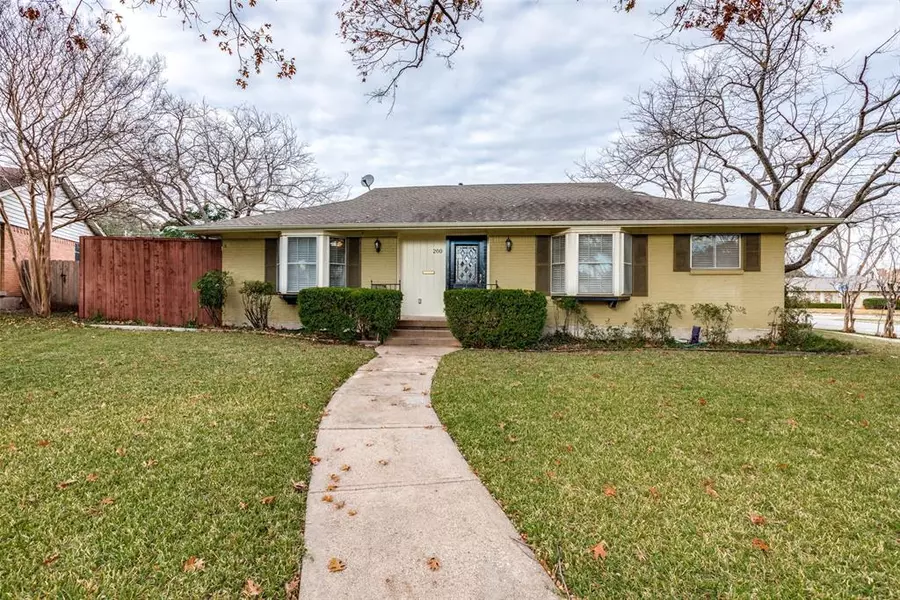 200 S Waterview Circle, Richardson, TX 75080