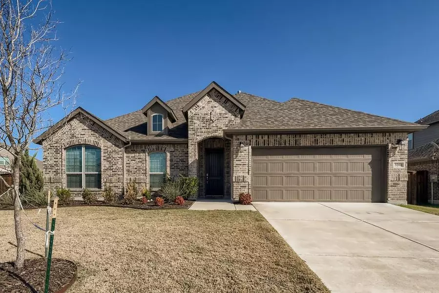 3201 Paxon Drive, Mansfield, TX 76084