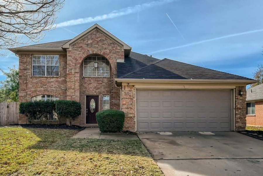 340 Ashley Oak Lane, Lake Dallas, TX 75065