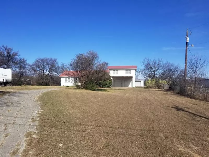 3393 E Highway 199, Springtown, TX 76082