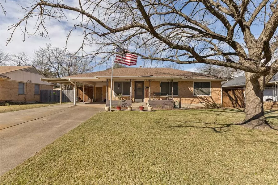 115 Arbor Lane, Lancaster, TX 75134